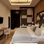 The Loft 4*