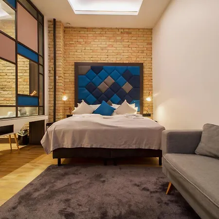 Hotel The Loft 3*