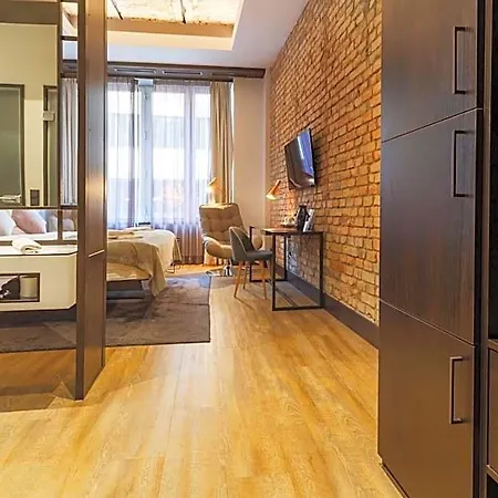 The Loft Hotel 4*