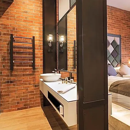 The Loft 4*
